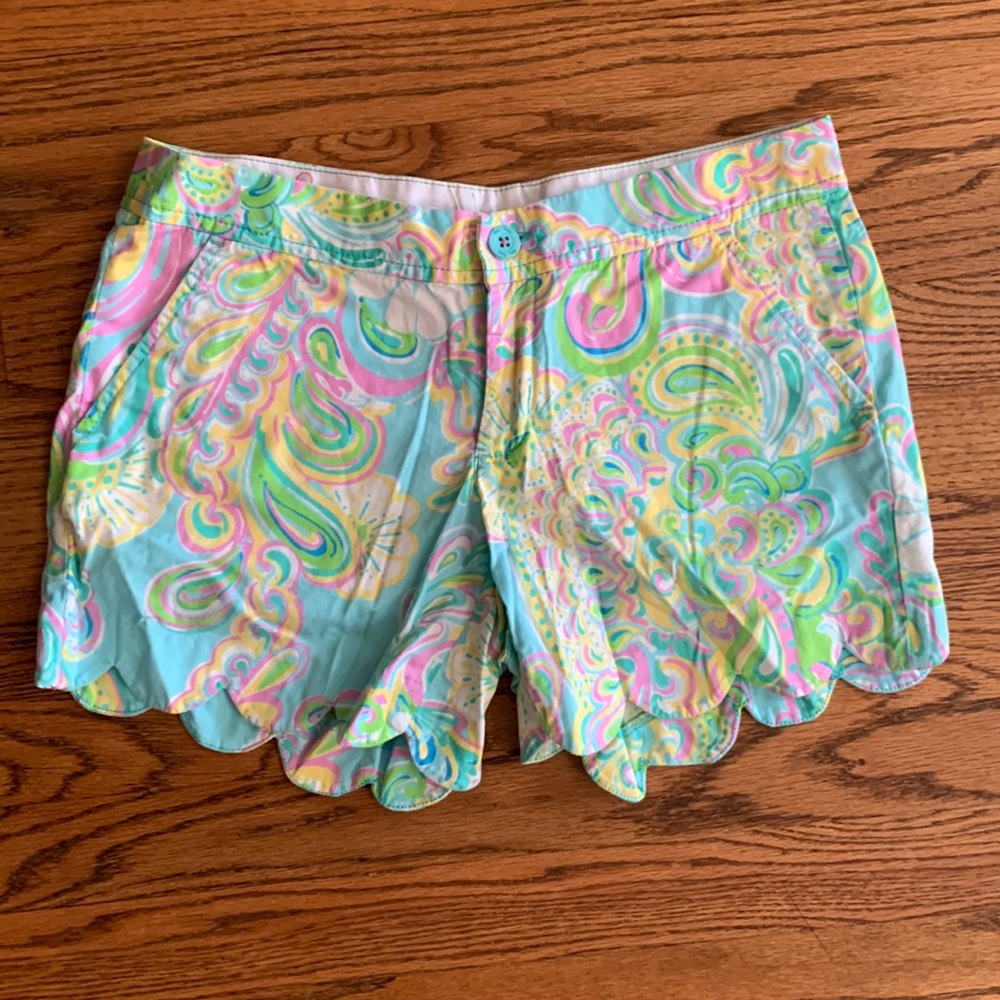 Lilly Pulitzer scalloped shorts